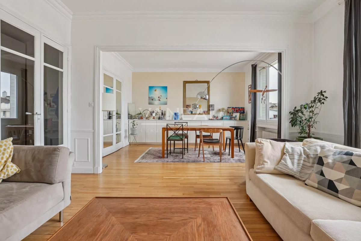 Paris XVIe - Auteuil Sud - Appartement familial quatre chambres 