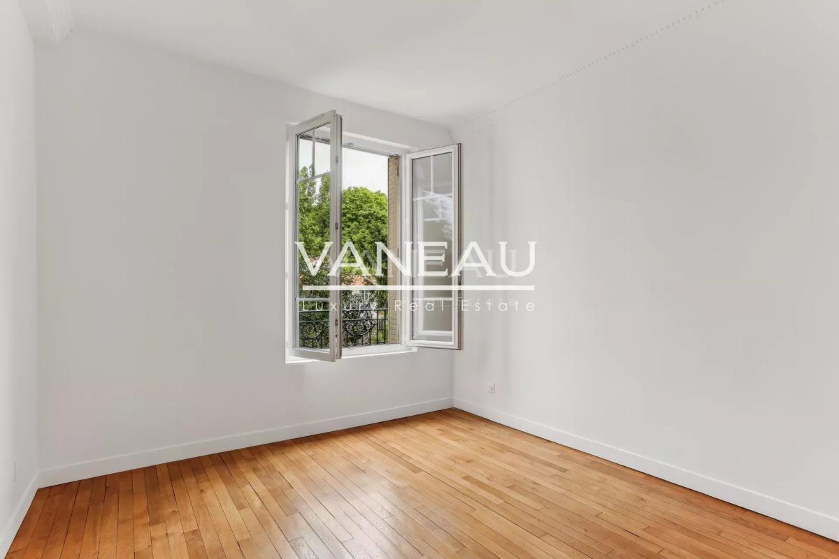 Meudon - En étage avec ascenseur et sans vis à vis