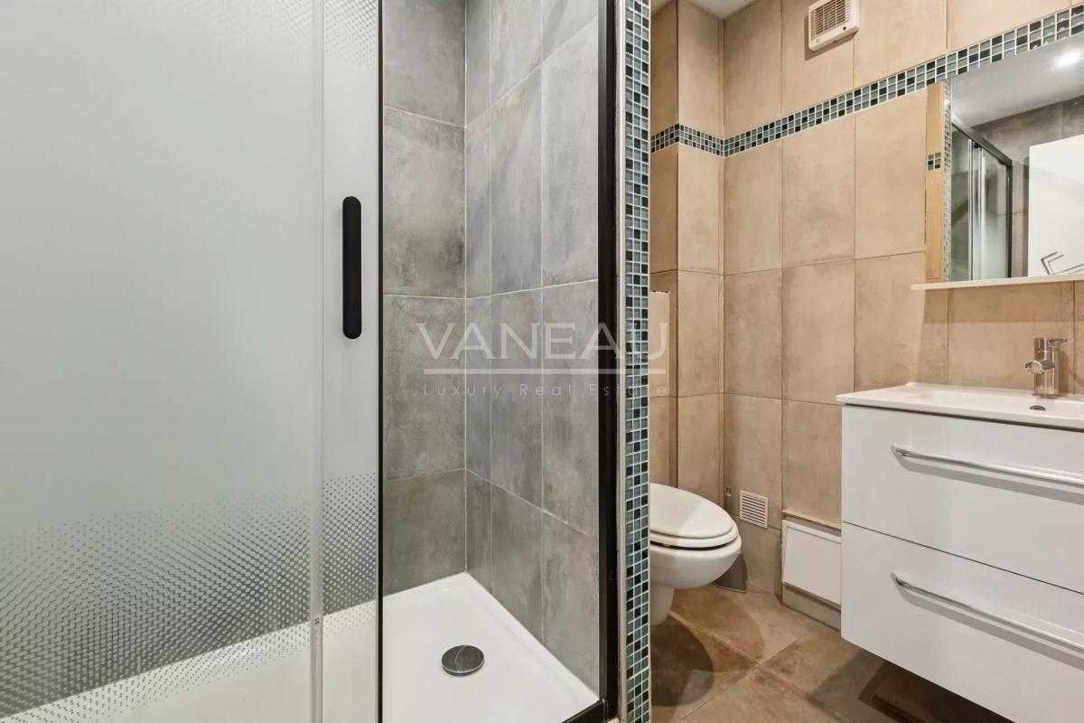 PARIS V - Appartement 2 pièces avec belle vue dégagée