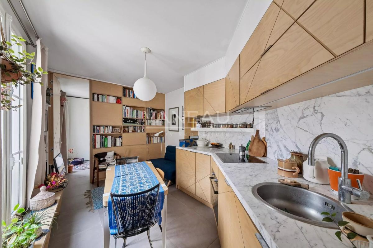 Charmant deux pièces refait à neuf – Etage élevé – Paris 10ᵉ