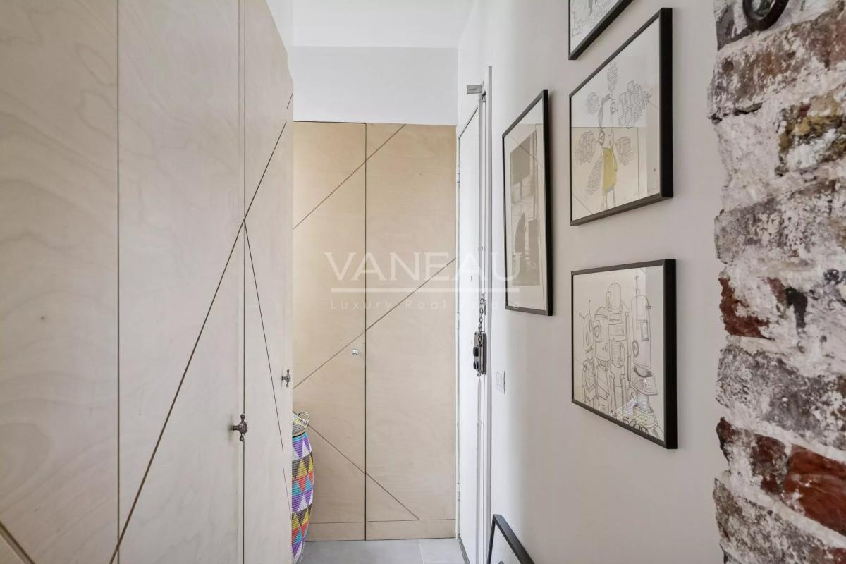 Charmant deux pièces refait à neuf – Etage élevé – Paris 10ᵉ