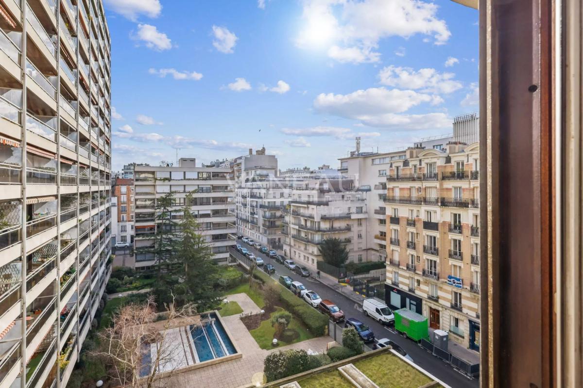 Paris 15ème Félix Faure / Charles Michels - 4 pièces traversant 