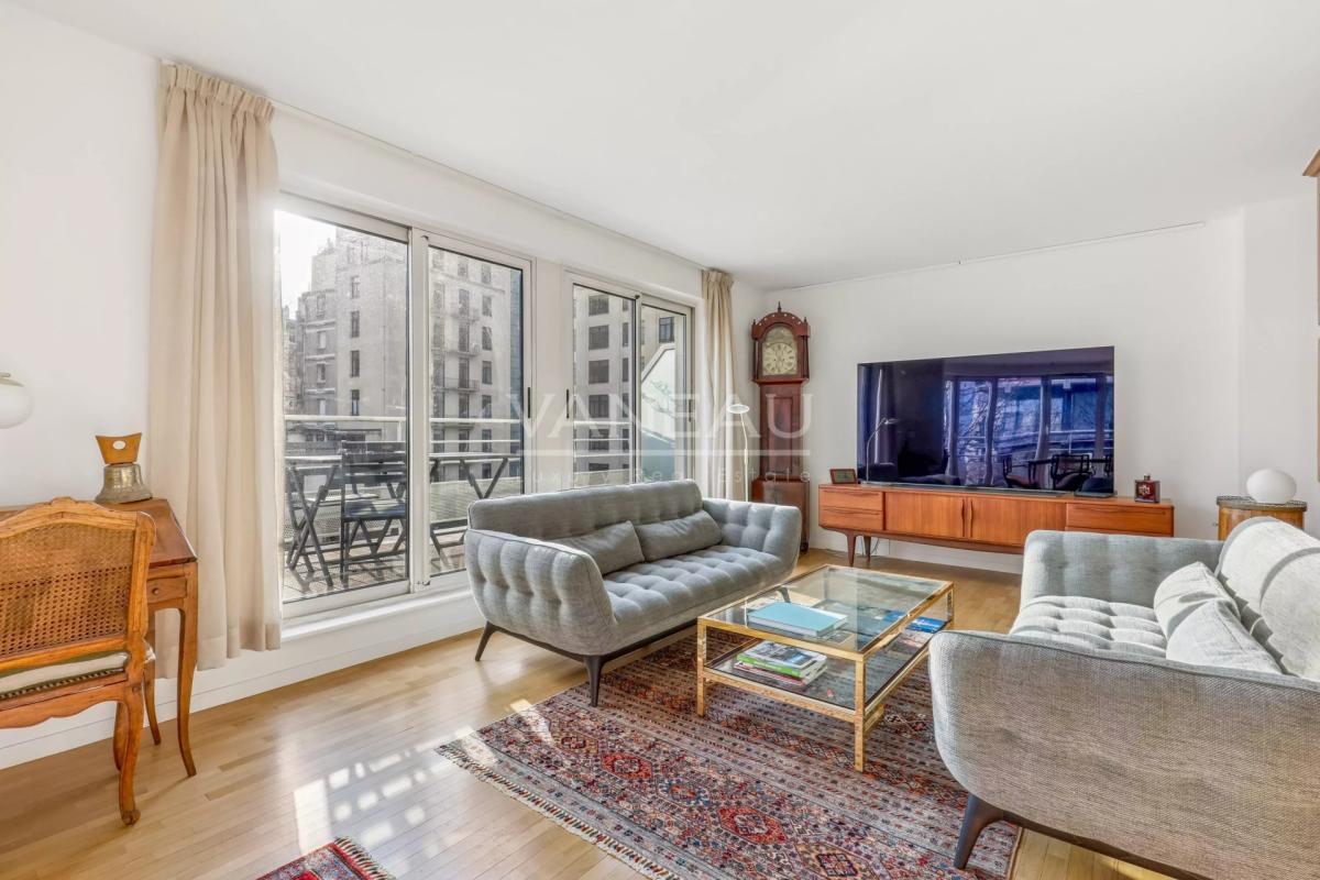 Paris XVIe - Ranelagh - Duplex en dernier étage - Terrasses et v