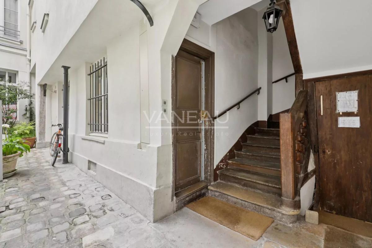 Paris 4e - Places des Vosges - Charmant studio ensoleillé et cal