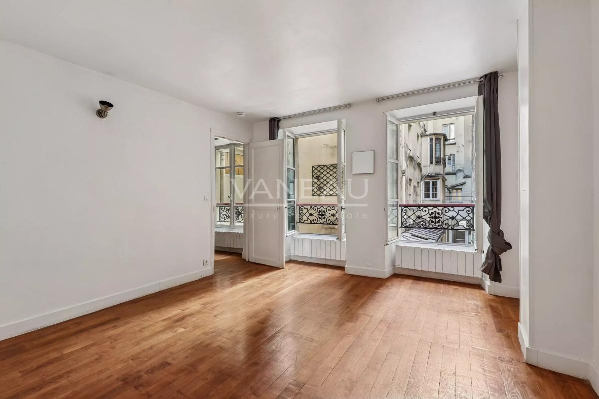 Paris 7 - deux pièces