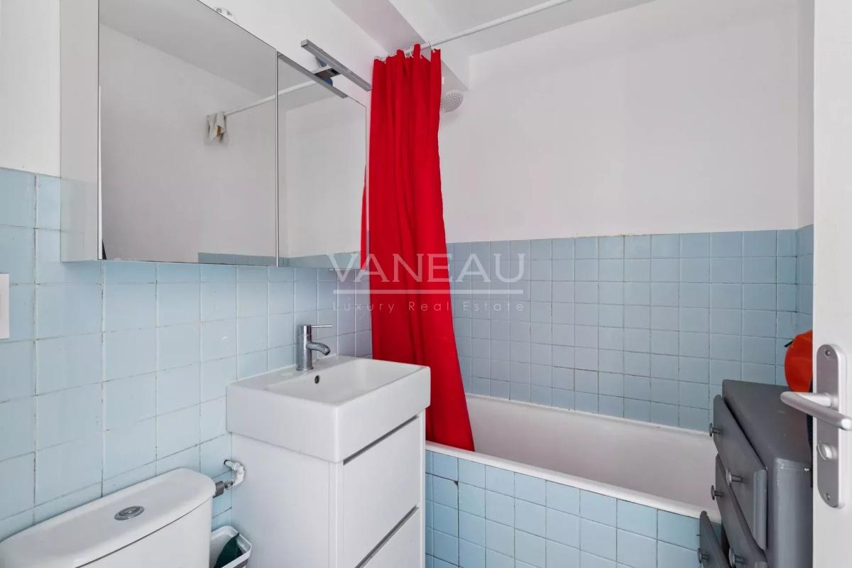 Paris XIXe - Rue de Romainville - Studio vendu loué -