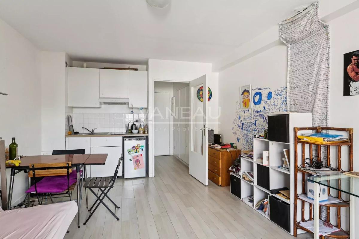 Paris XIXe - Rue de Romainville - Studio vendu loué -