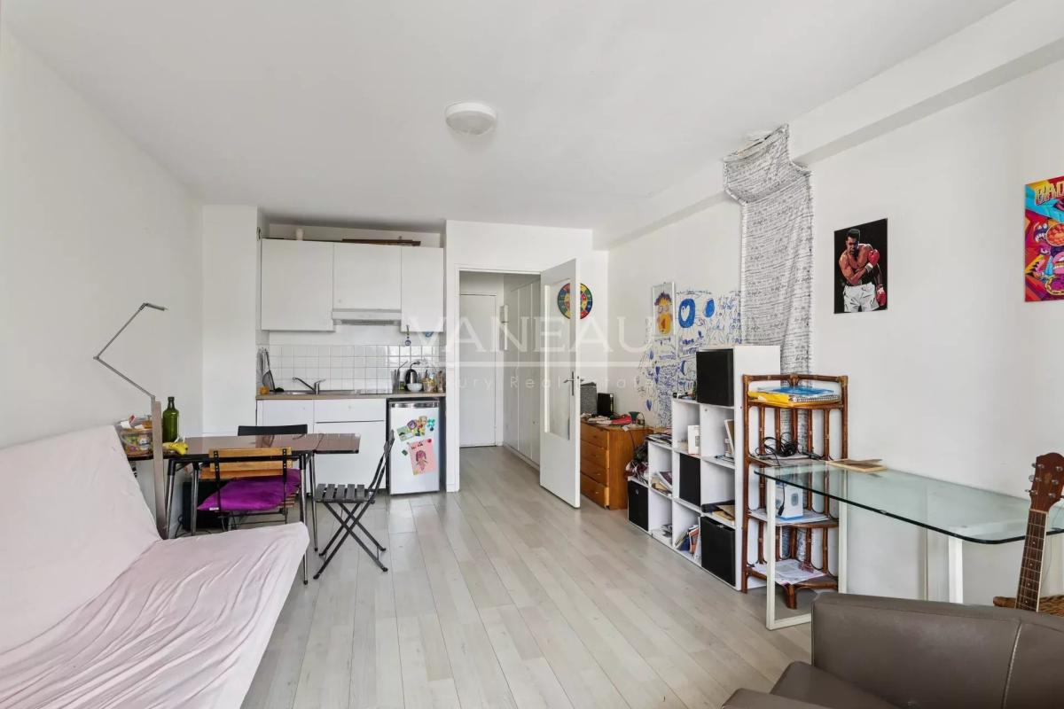 Paris XIXe - Rue de Romainville - Studio vendu loué -