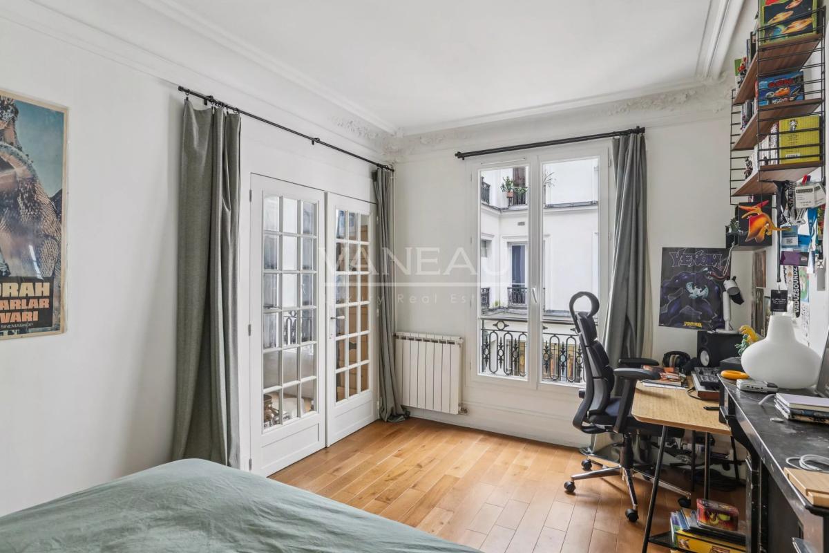 Paris Xe - Rue Beaurepaire - Beau 3 pièces classique en parfait 