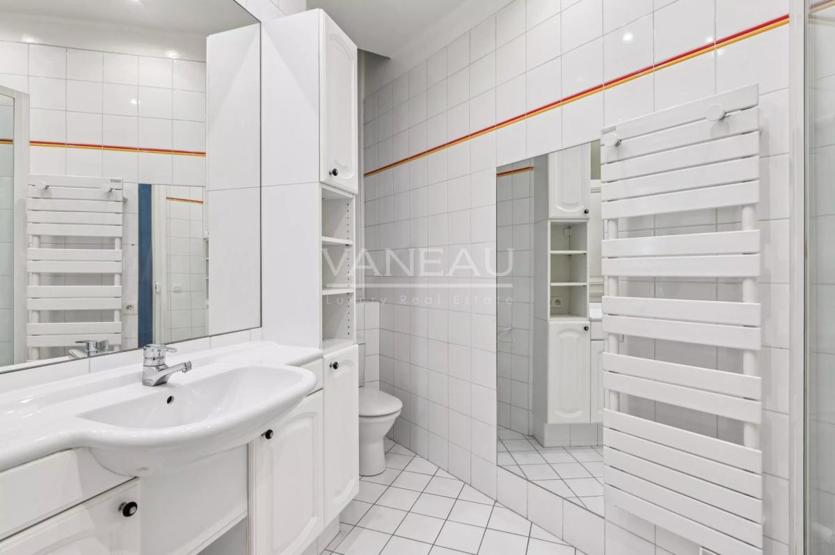 Paris  XVI  - Jasmin - Appartement familial et de réception - Qu