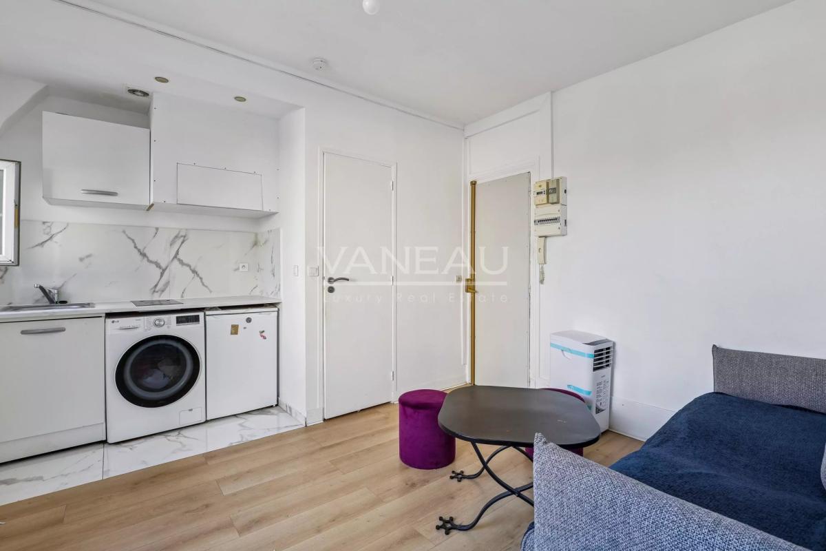 Charmant deux pièces avec vue dégagée