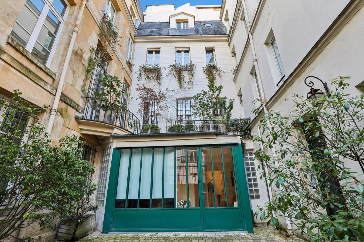 Charmant deux pièces avec vue dégagée