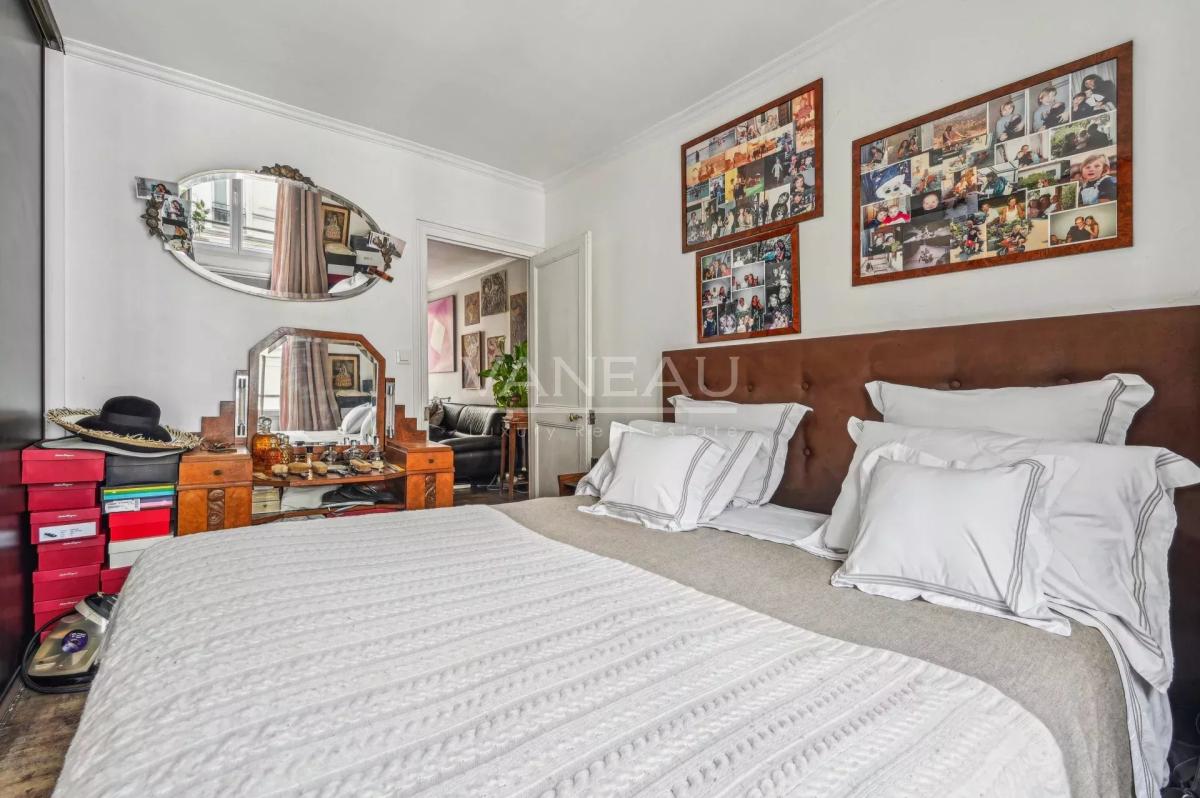 Paris XVe - Appartement 3 pièces - Charme de l'ancien