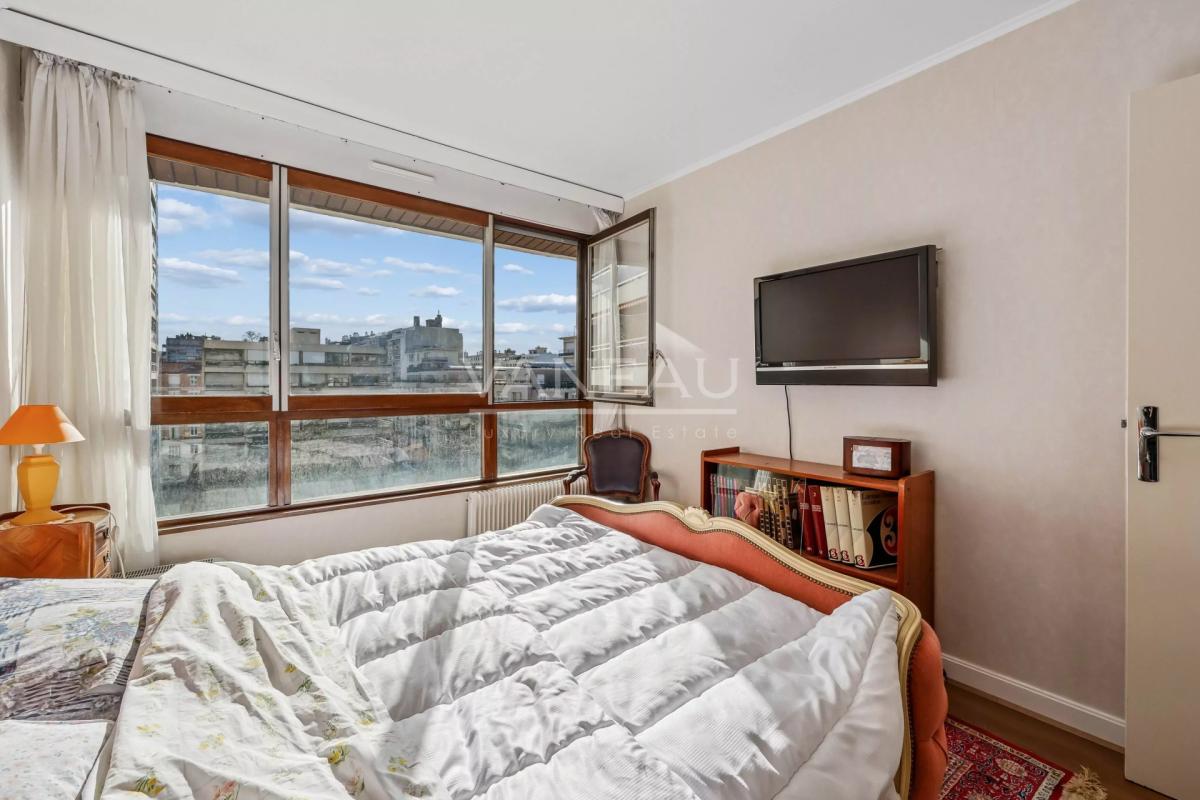 Paris 15ème Félix Faure / Charles Michels - 4 pièces traversant 