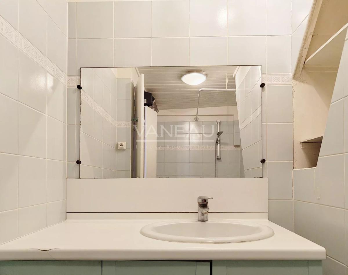 Paris 3e - Centre Pompidou - studio avec potentiel