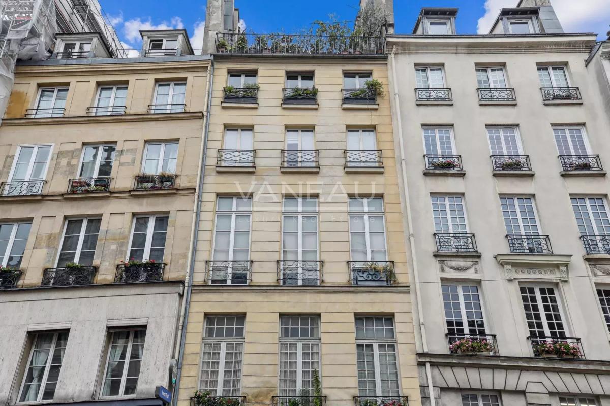 Paris 4 - Saint Paul - Duplex de charme