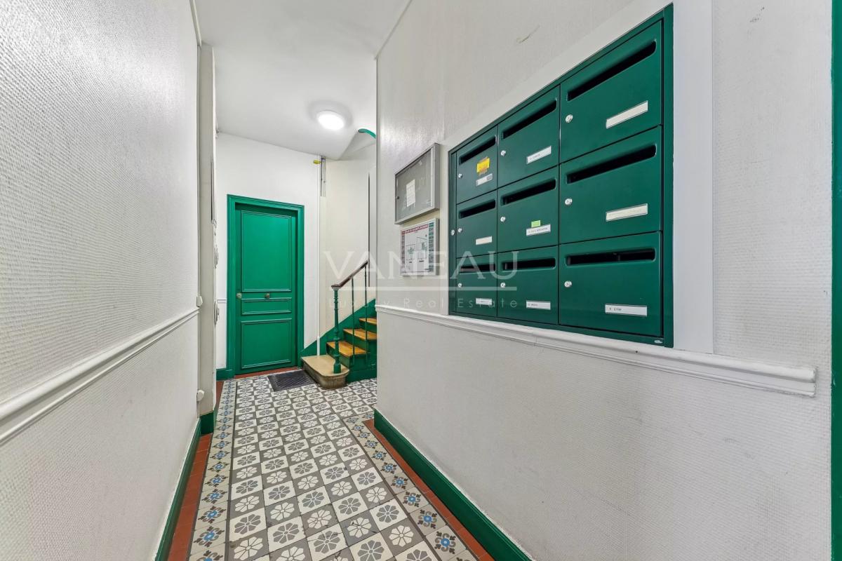 Thiers/Victor Hugo : deux pièces en dernier étage