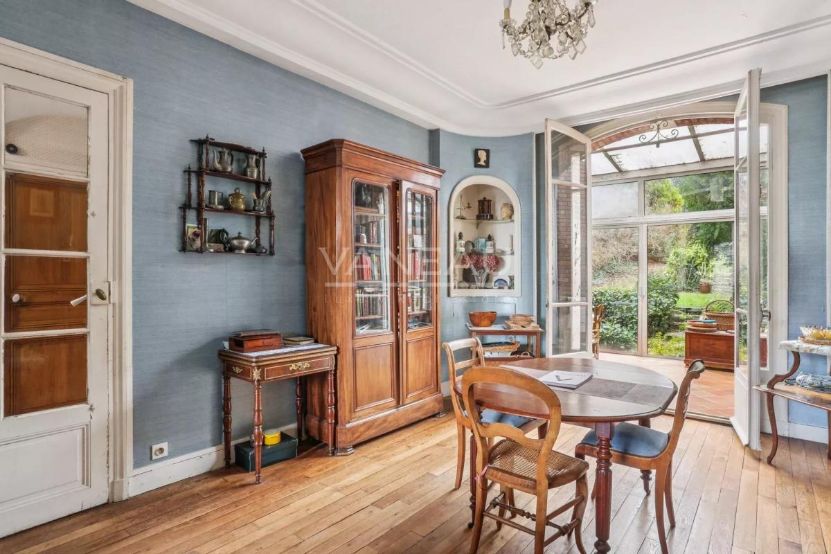 Sèvres - Quartier Brancas, rive droite - Maison meulière classée