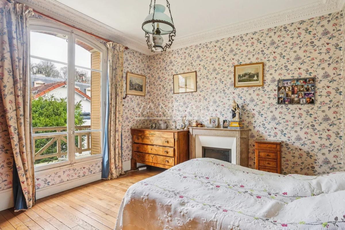 Sèvres - Quartier Brancas, rive droite - Maison meulière classée