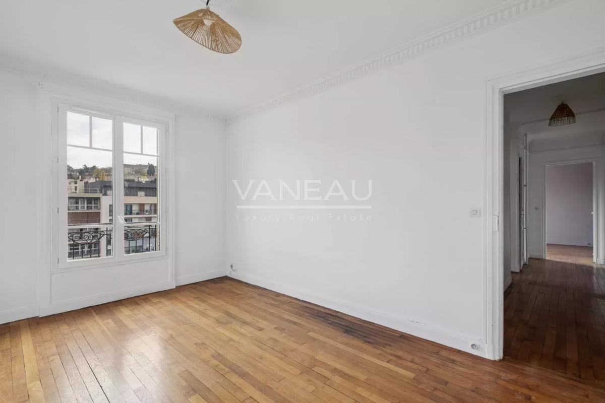 Meudon - En étage avec ascenseur et sans vis à vis