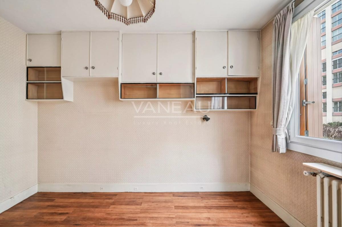 Paris XVe - Appartement quatre pièces avec loggia