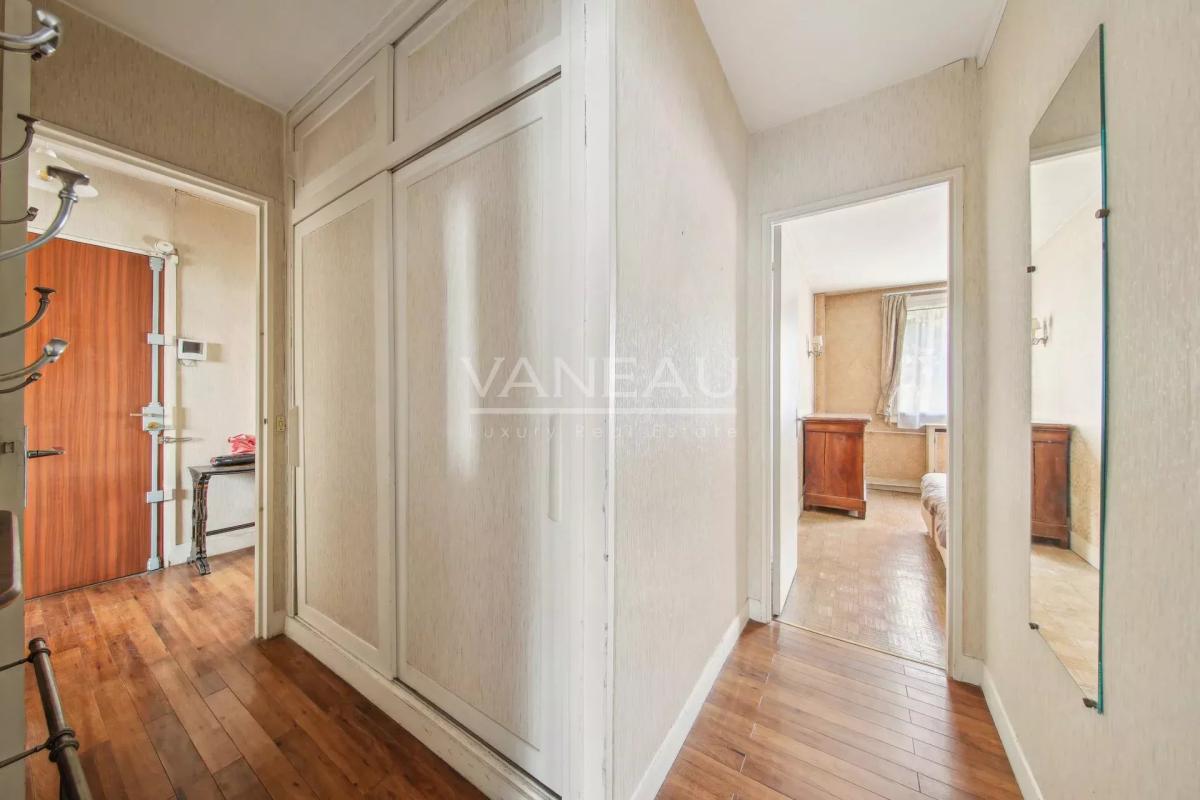 Paris XVe - Appartement quatre pièces avec loggia