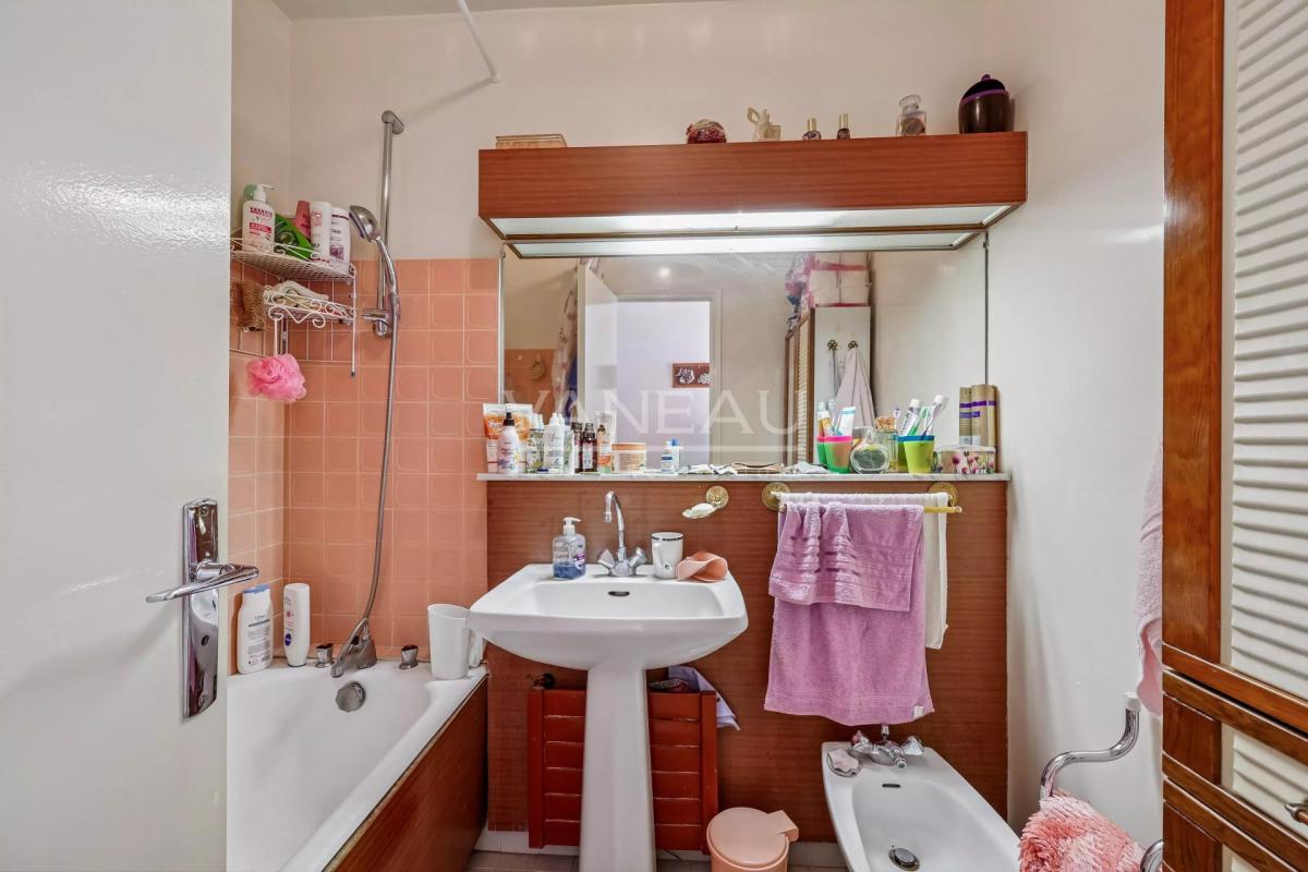 Paris 15ème Félix Faure / Charles Michels - 4 pièces traversant 