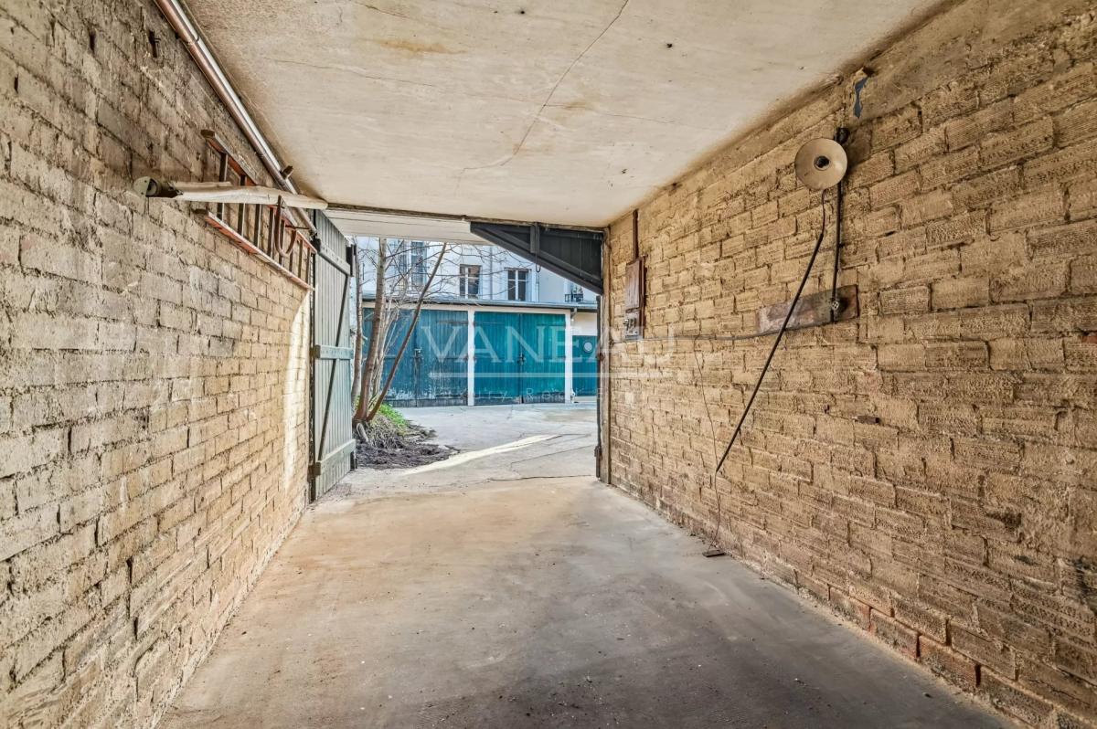 Paris XVIe - Rue de l'annonciation - Ravissant atelier comme une