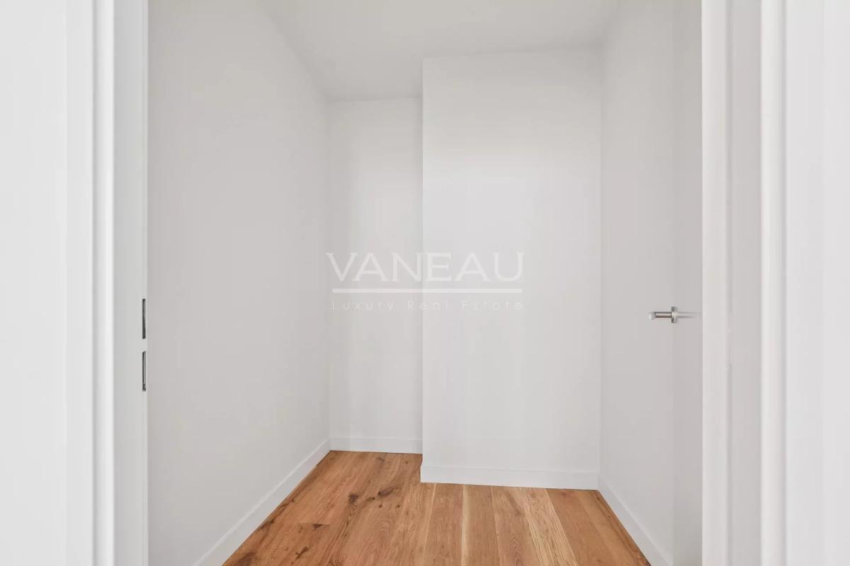 Issy-les-Moulineaux - Trois pièces rénové avec jardin de 39 m2