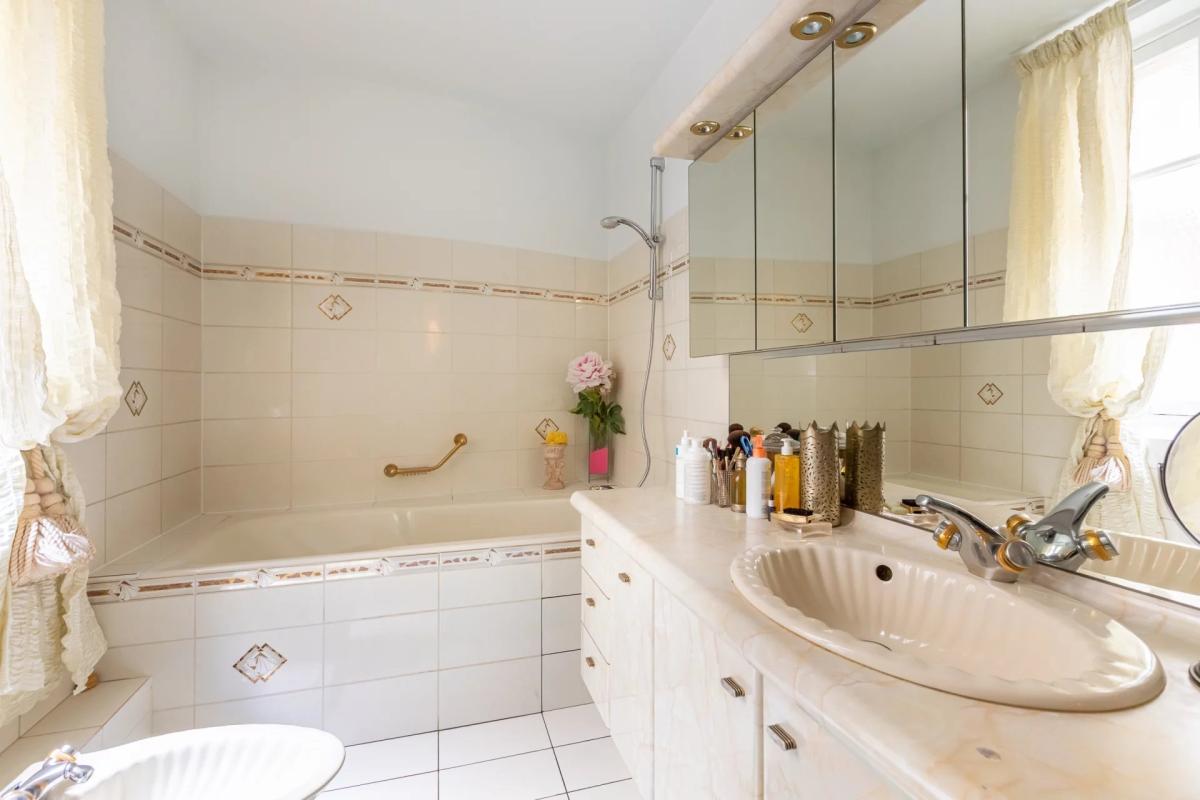 Neuilly - Sablons - Full Pasteur