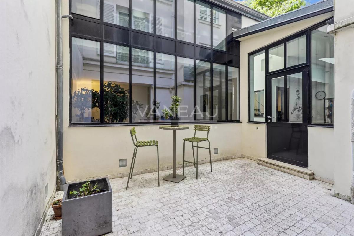 PARIS XVI - Ranelagh La Muette - Maison Loft de 5 pièces avec te