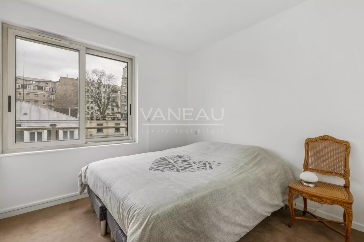 Paris XVIe - Ranelagh - Duplex en dernier étage - Terrasses et v