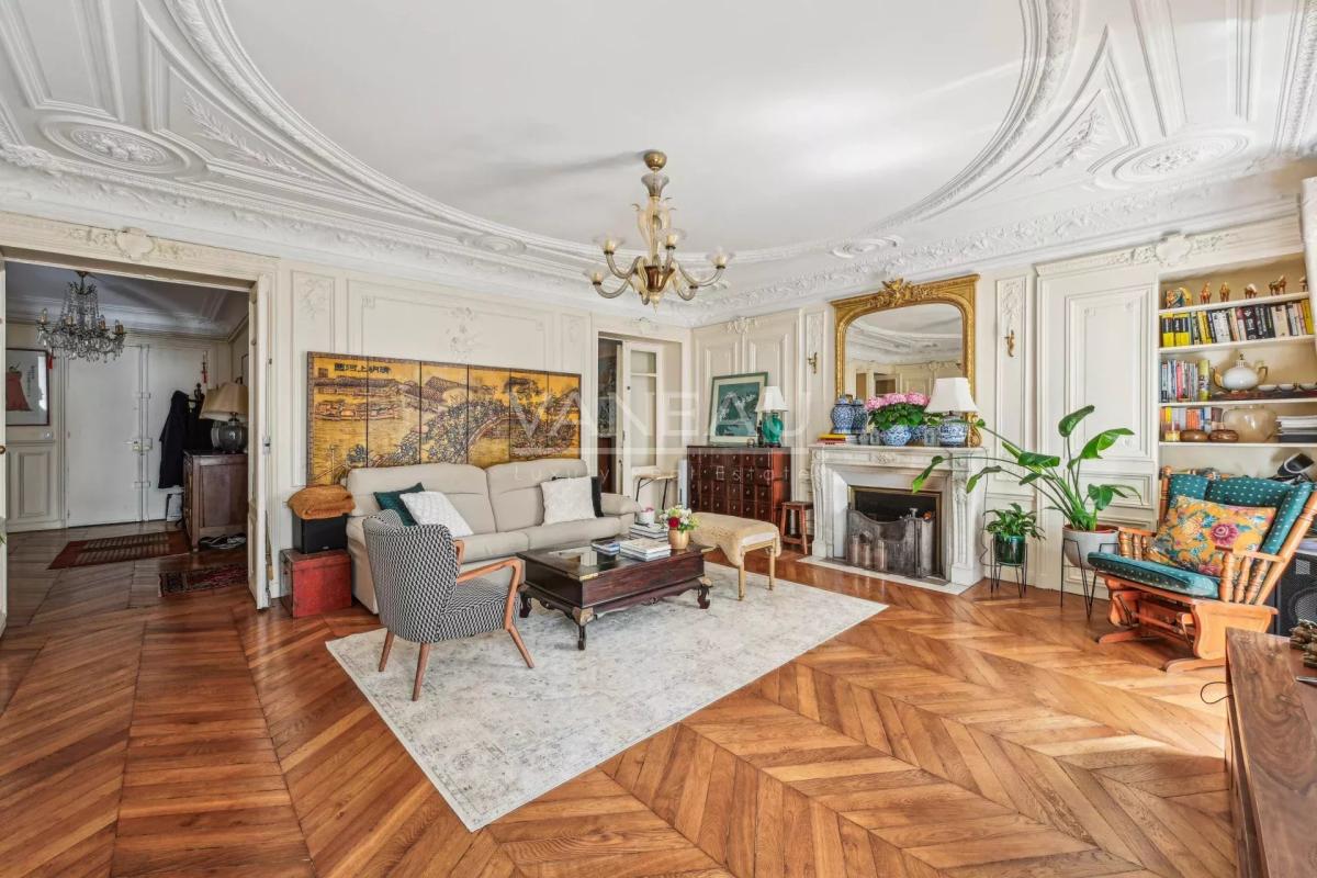 Paris XVIe - Trocadéro - Appartement familial 5 pièces 146 m2