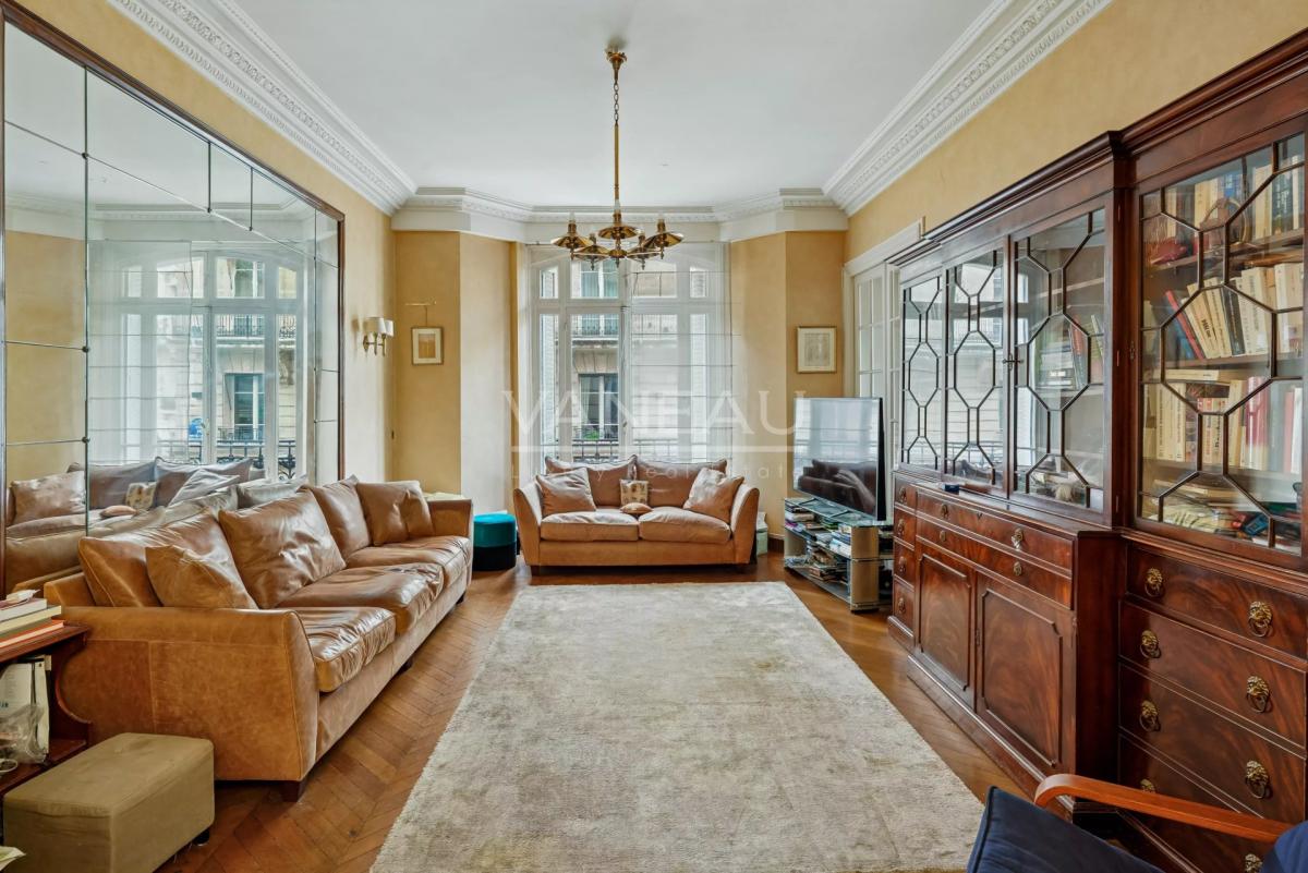 Paris XVIe - Place Mexico - Appartement familial