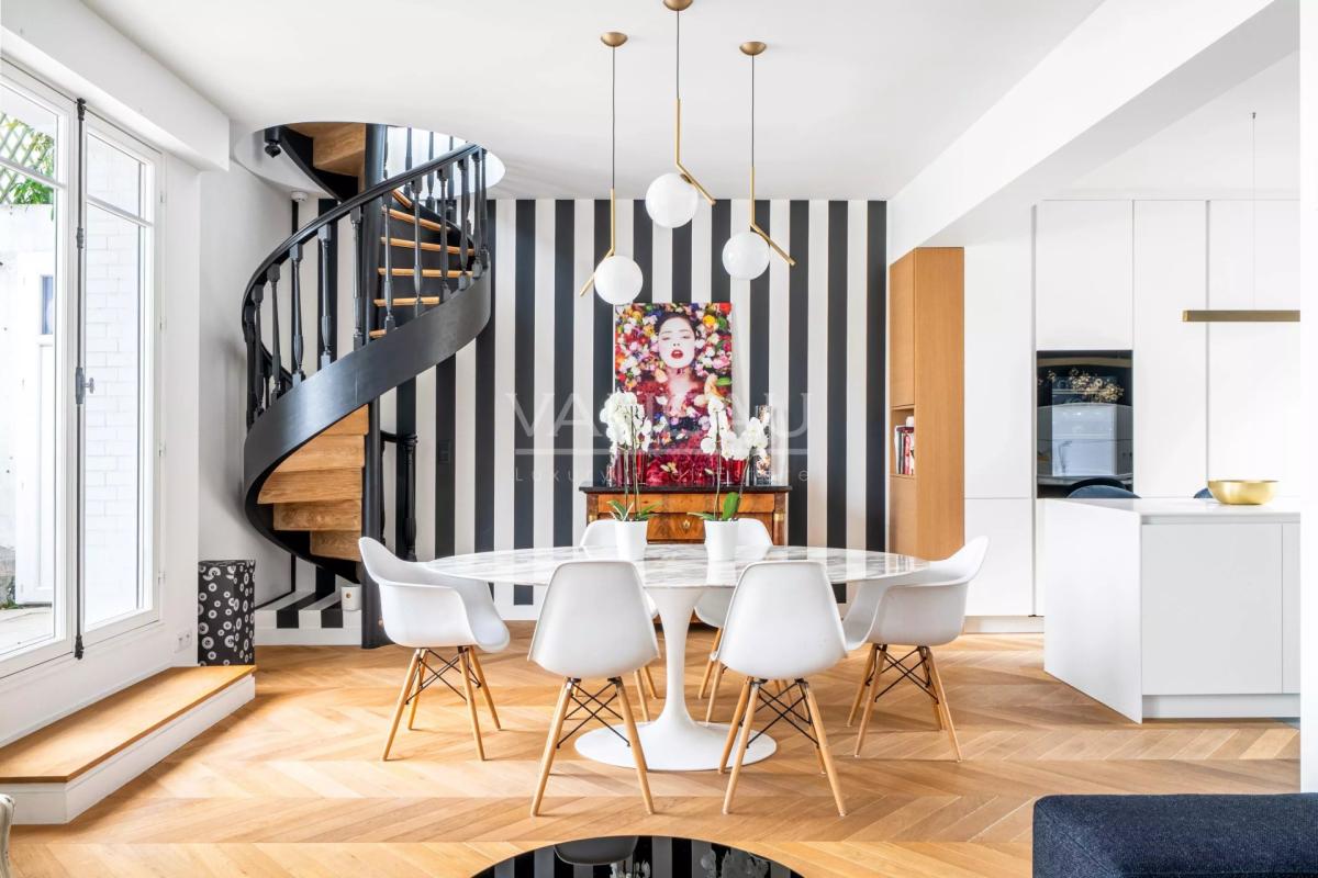 Paris XVIe - Foch - Etoile Penthouse avec terrasse