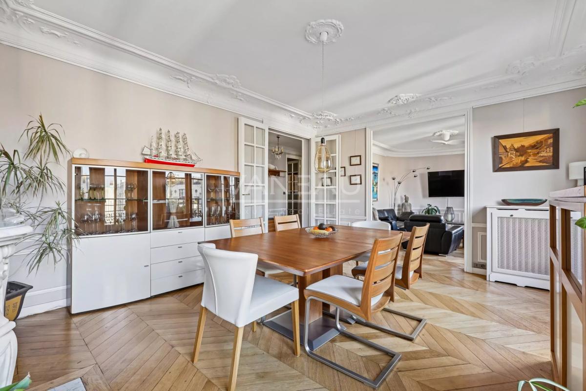 Paris XVIème - Appartement familial - balcons