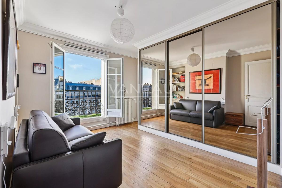 Paris XVIème - Appartement familial - balcons