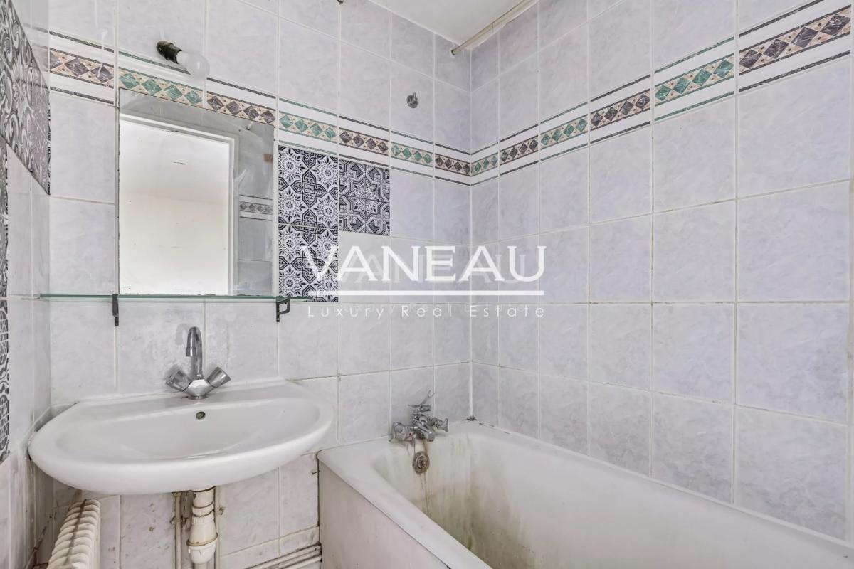 PARIS 18 - STUDIO 20m² - Idéal Investisseurs