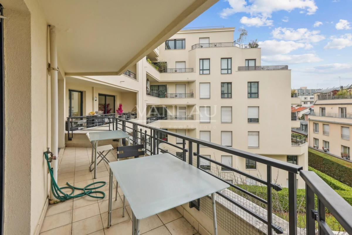 Boulogne - En étage, au calme avec balcon et DPE C