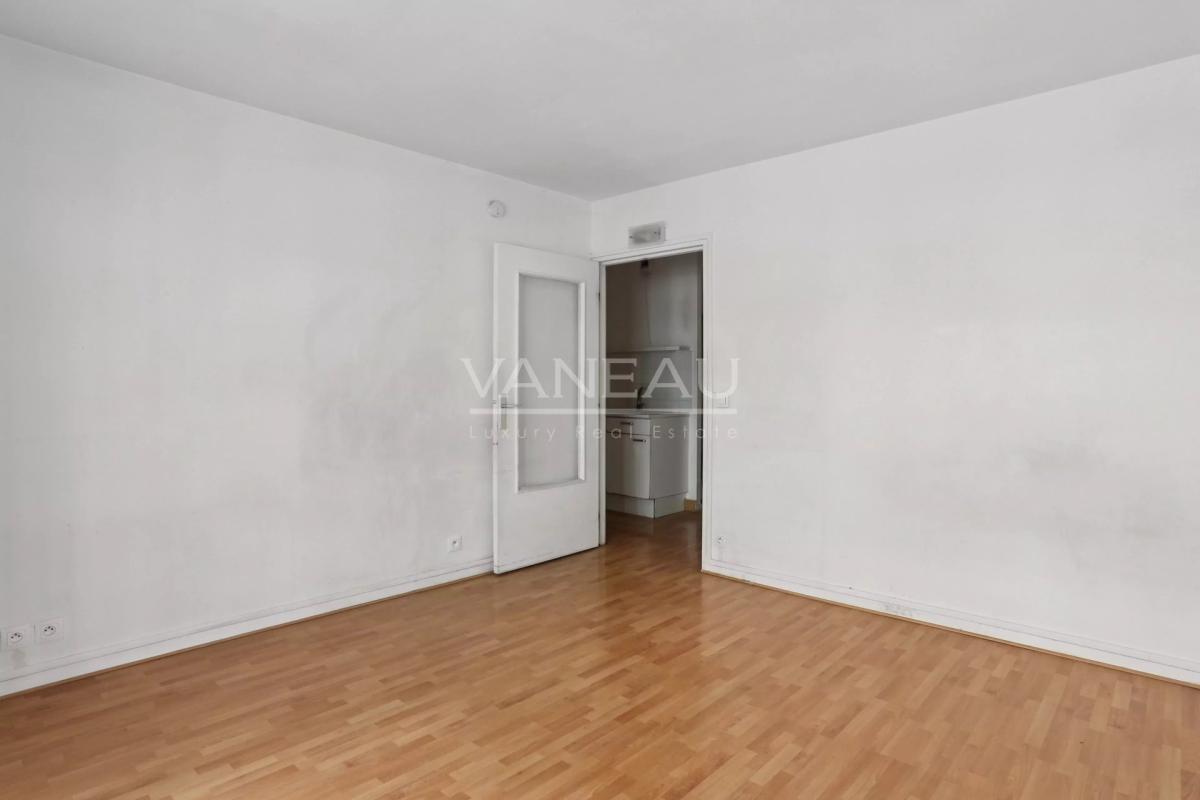 Boulogne - Studio avec balconnet - DPE D