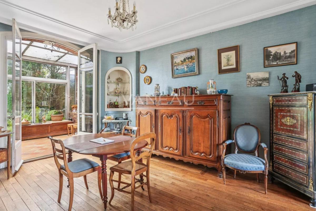 Sèvres - Quartier Brancas, rive droite - Maison meulière classée