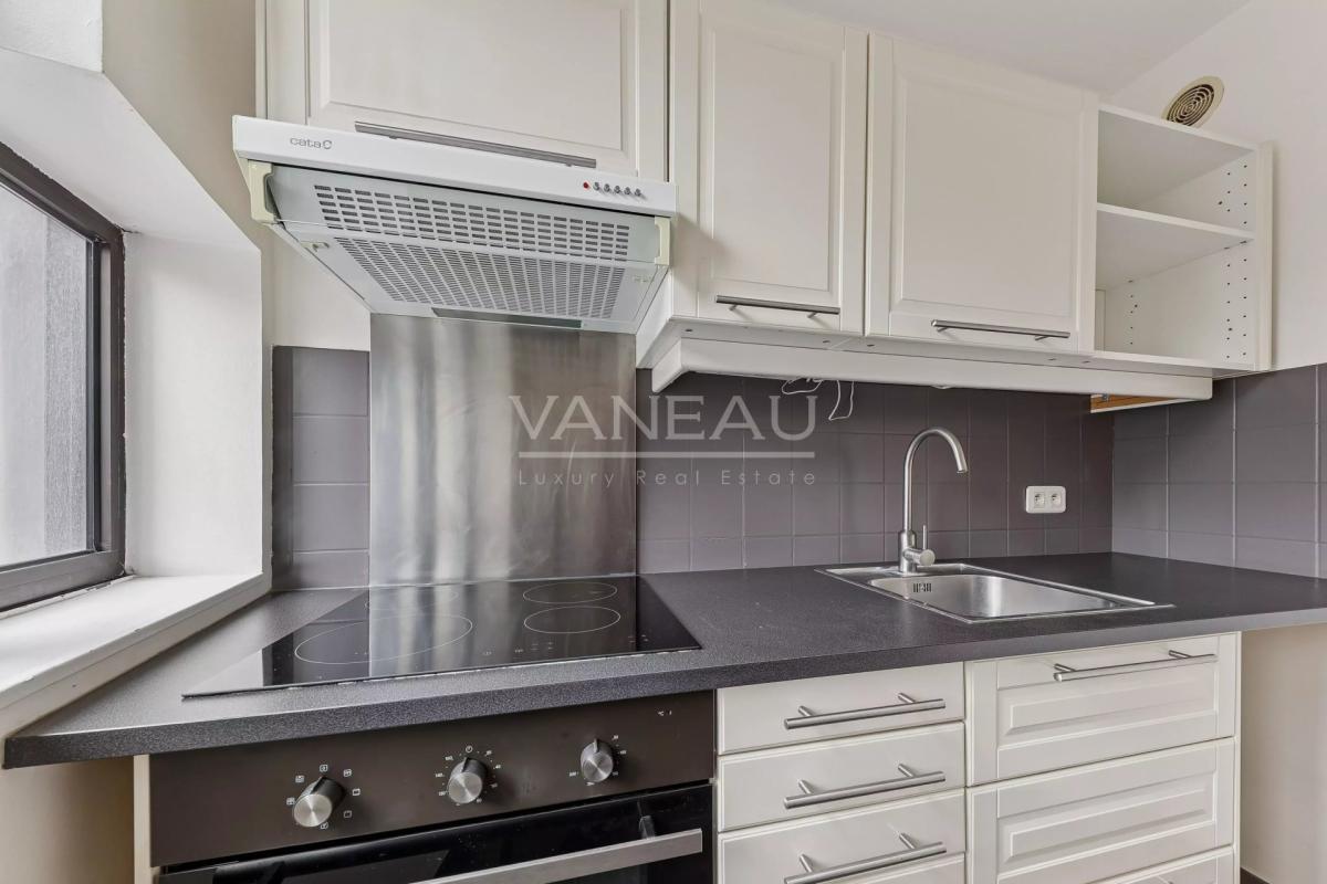 Boulogne / Point du jour -  Studio lumineux avec loggia