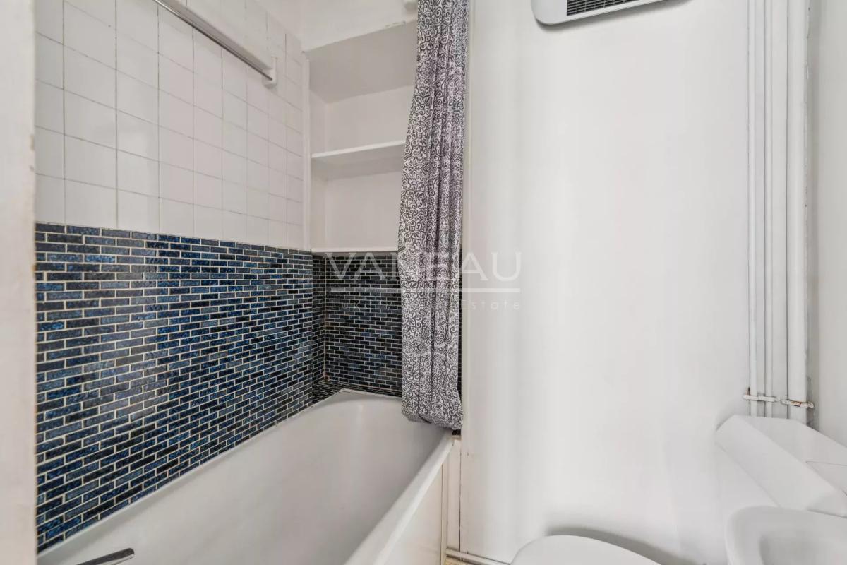 Paris 4ème - MUSEE CARNAVALET- STUDIO