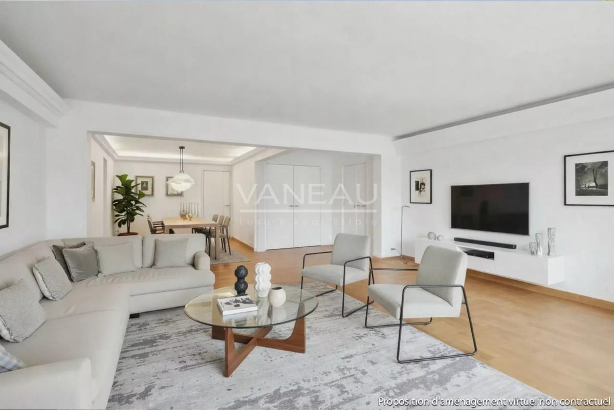 Paris VIIe - Invalides Place Vauban - Etage élevé avec vue dégag