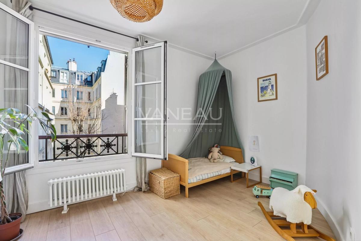 Proche Bon Marché – Appartement Deux Chambres