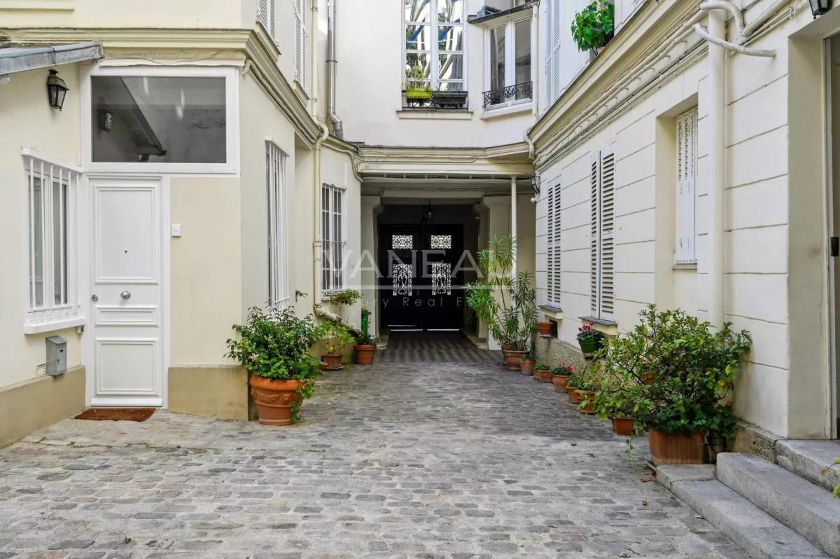 Proche Bon Marché – Appartement Deux Chambres