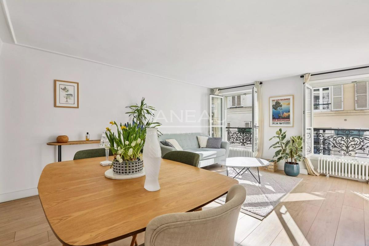 Proche Bon Marché – Appartement Deux Chambres