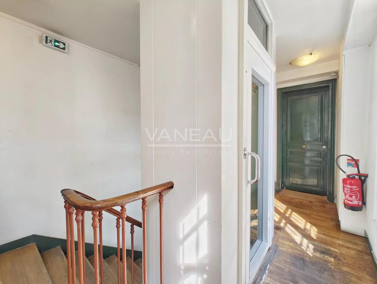 Paris IIe - Montorgueil - Appartement dernier étage avec terrass
