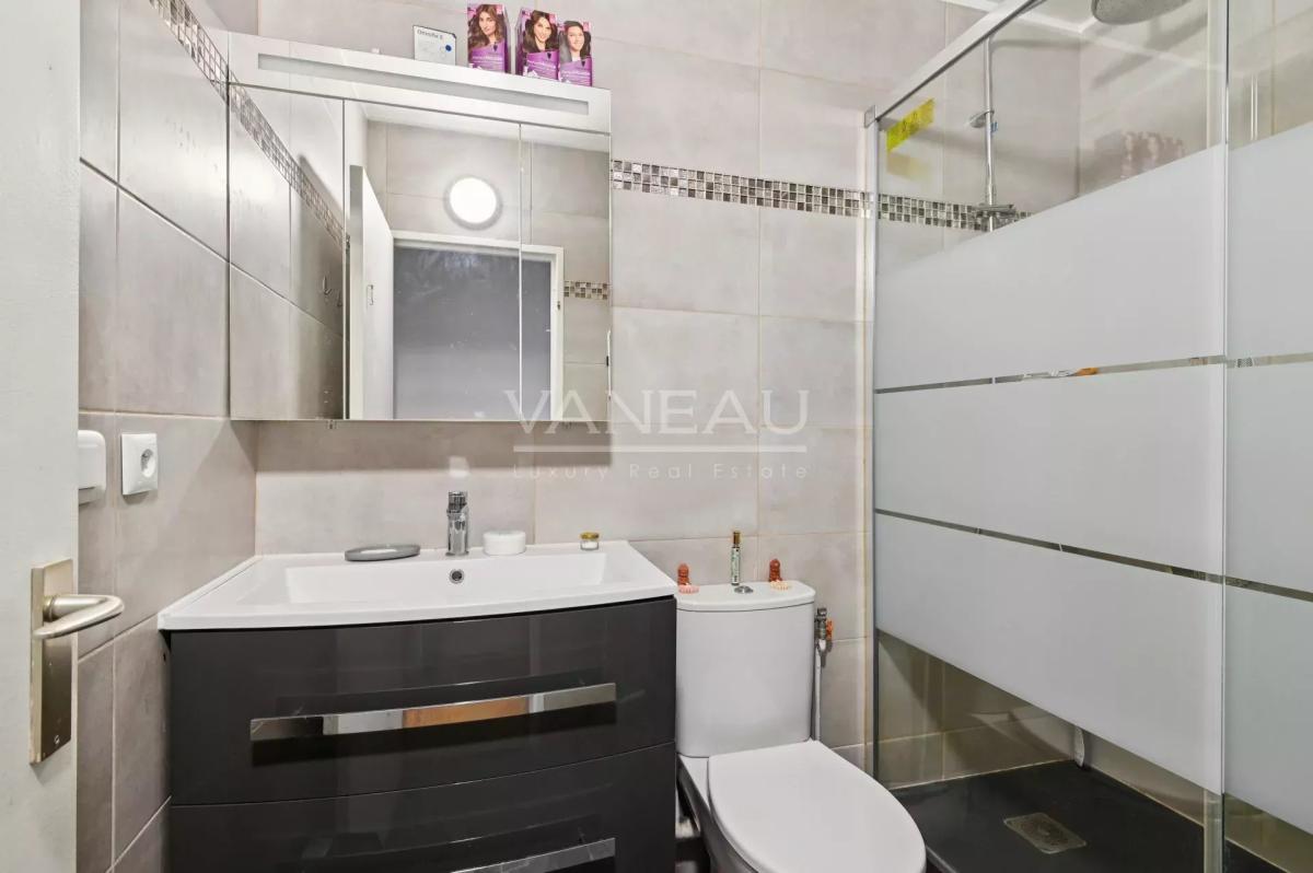 Courbevoie - Appartement familial, en étage élevé  - Vue panoram