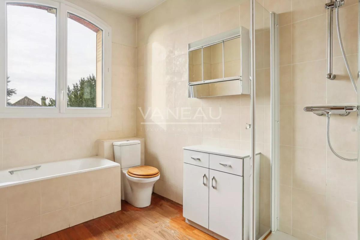 Sèvres - Quartier Brancas, rive droite - Maison meulière classée